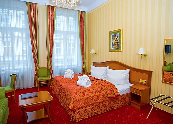 Hotel Opera I Self Check In I Ac In 4*