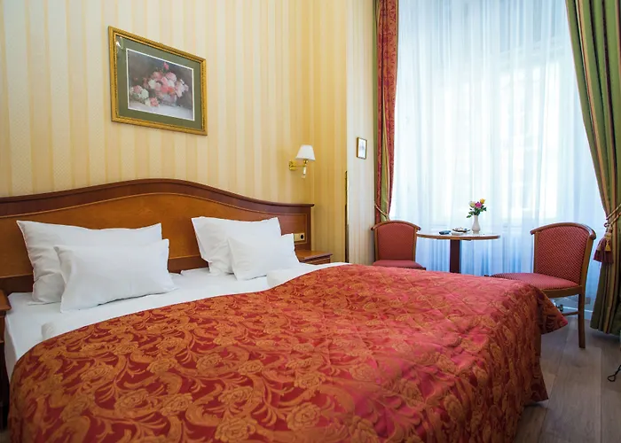 Hotel Opera I Self Check In I Ac In